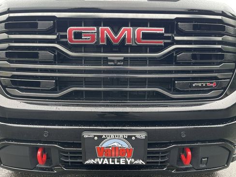 New 2026 GMC Sierra 1500 AT4 w/ Technology Package AWD/4WD image 32