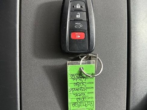 Certified 2023 Toyota Highlander LE image 31