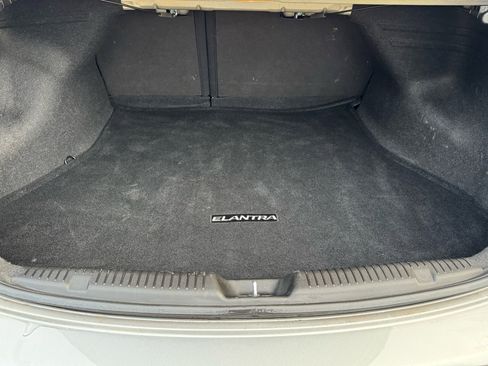 Used 2015 Hyundai Elantra SE w/ Option Group 02 image 21