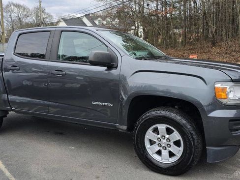 Used 2016 GMC Canyon 2WD Crew Cab w/ Convenience Package image 4