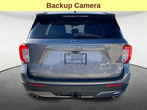 Used 2021 Ford Explorer XLT w/ Equipment Group 202A image 12