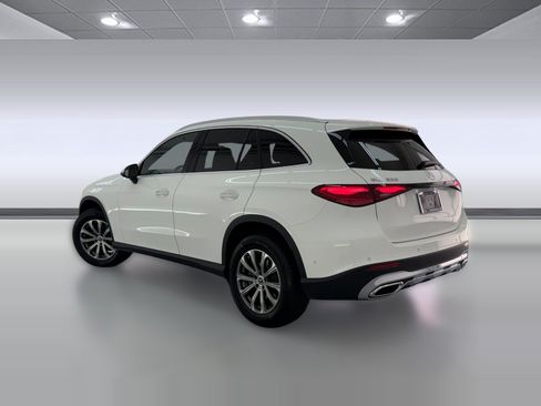 Certified 2024 Mercedes-Benz GLC 300 image 3
