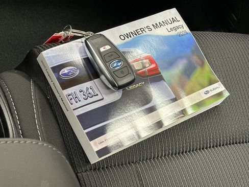 Used 2025 Subaru Legacy Premium AWD/4WD image 12