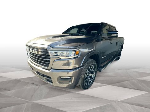 Used 2026 RAM 1500 Laramie w/ Sport Appearance Package AWD/4WD image 4