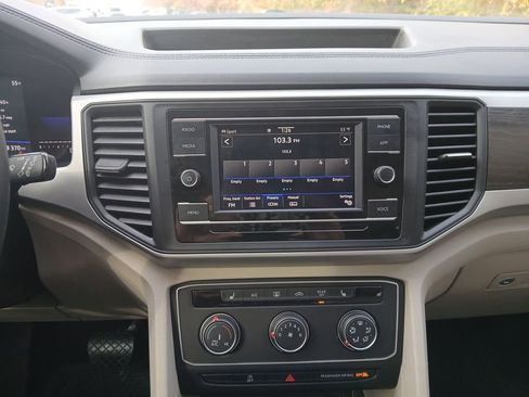 Used 2022 Volkswagen Atlas SE image 18