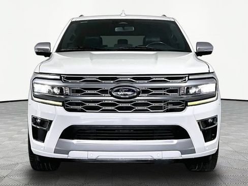 Used 2022 Ford Expedition Platinum RWD image 4