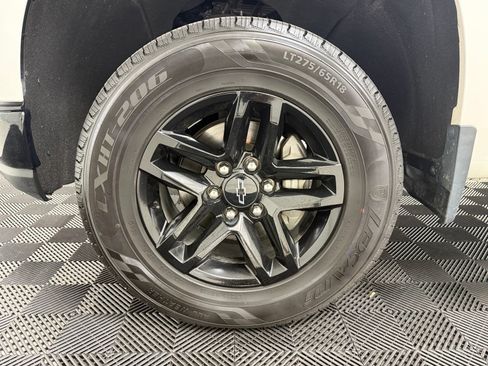 Used 2021 Chevrolet Silverado 1500 LT Trail Boss w/ Convenience Package II AWD/4WD image 13