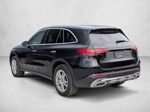 Used 2023 Mercedes-Benz GLC 300 4MATIC image 8