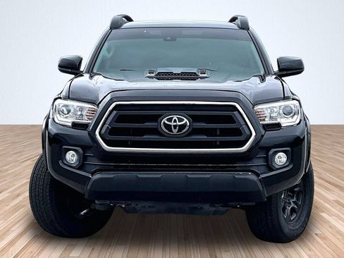 Used 2021 Toyota Tacoma SR5 RWD image 3