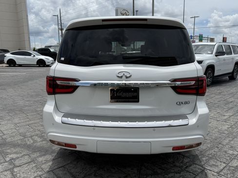 Certified 2022 INFINITI QX80 Sensory w/ All-Season Package RWD image 6