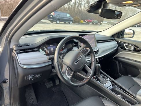 Used 2022 Jeep Compass Limited w/ Sun and Sound Group image 10