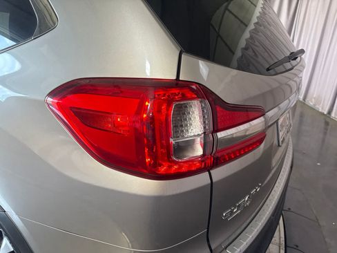 Used 2020 Subaru Ascent Limited w/ Technology Package AWD/4WD image 8