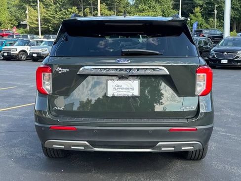 Used 2024 Ford Explorer XLT w/ Equipment Group 202A AWD/4WD image 4
