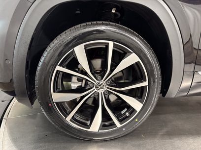 Used 2024 Volkswagen Atlas SEL Premium R-Line
