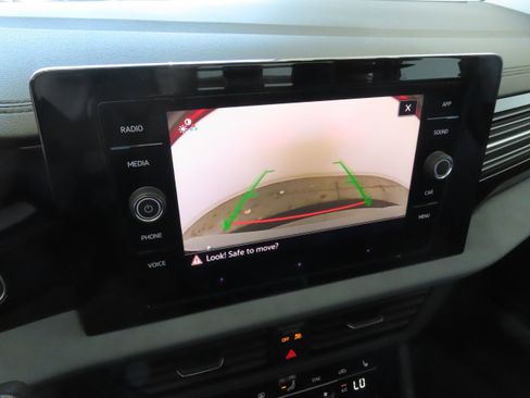 New 2026 Volkswagen Jetta SE FWD image 19