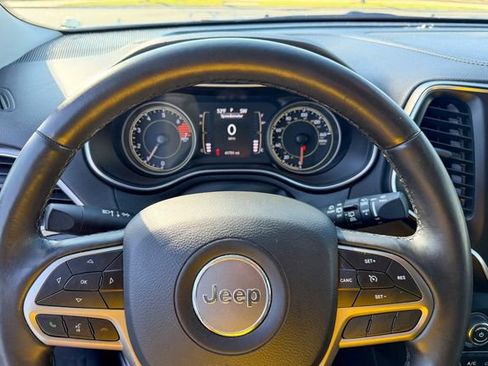 Used 2020 Jeep Cherokee Latitude Plus w/ Cold Weather Group image 15