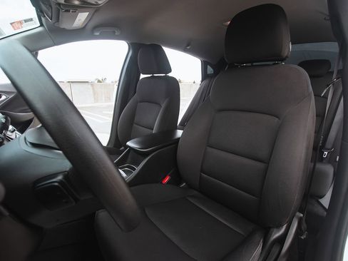 Used 2022 Chevrolet Malibu LS image 9