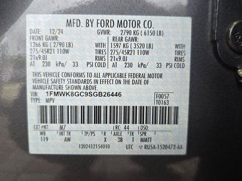 Used 2025 Ford Explorer ST w/ Sun And Sound Package AWD/4WD image 31