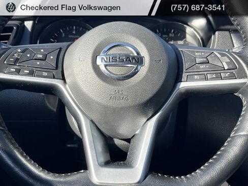 Used 2021 Nissan Rogue Sport SV image 33