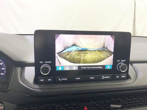 Certified 2025 Honda Accord SE image 17