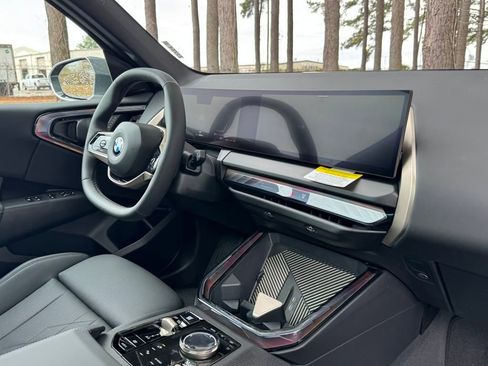 Used 2025 BMW X3 xDrive30i w/ Premium Package image 19