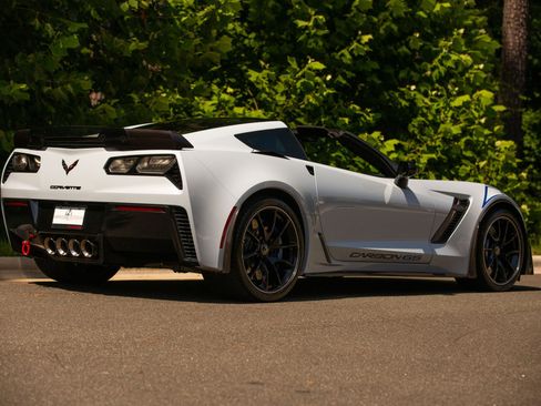 Used 2018 Chevrolet Corvette Z06 w/ Carbon 65 Edition RWD image 1