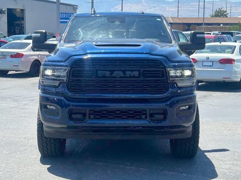 Used 2023 RAM 2500 Limited AWD/4WD image 9