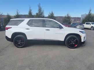 Used 2023 Chevrolet Traverse Premier w/ Redline Edition video 2