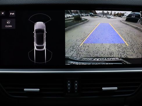 Used 2021 Porsche Cayenne Coupe image 25