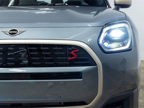 Certified 2025 MINI Cooper Countryman S image 8