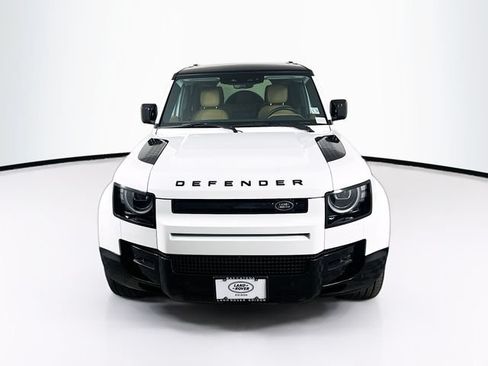 Used 2026 Land Rover Defender 110 X-Dynamic SE AWD/4WD image 2