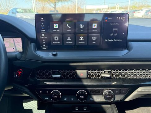 Used 2024 Honda Accord Touring image 15