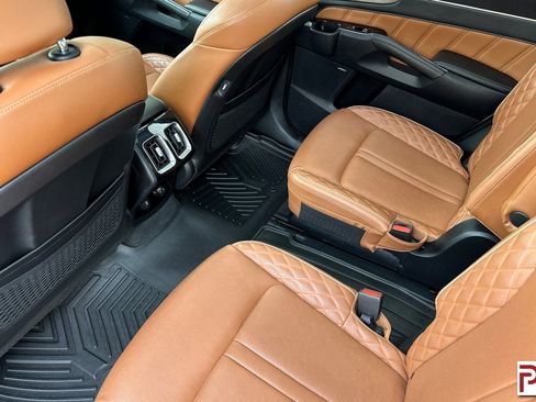 Used 2022 Kia Sorento SX Prestige w/ Rust Color Package image 14