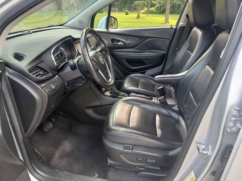 Used 2018 Buick Encore Essence FWD image 13