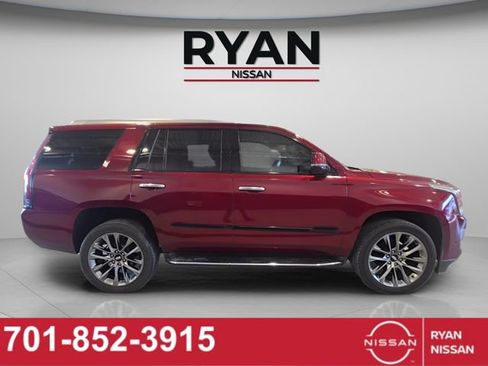 Used 2019 Cadillac Escalade Luxury w/ Escalade Sport Edition image 6