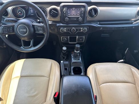 Used 2021 Jeep Wrangler Unlimited Sport AWD/4WD image 16