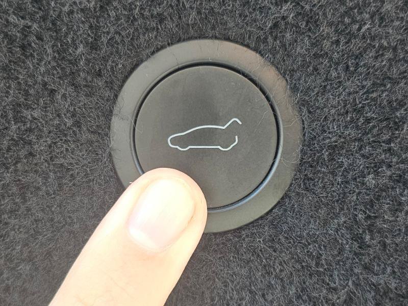 Used 2023 Tesla Model S AWD/4WD image 79