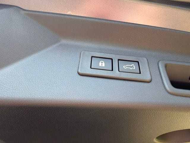 New 2026 Subaru Forester Touring AWD/4WD image 10