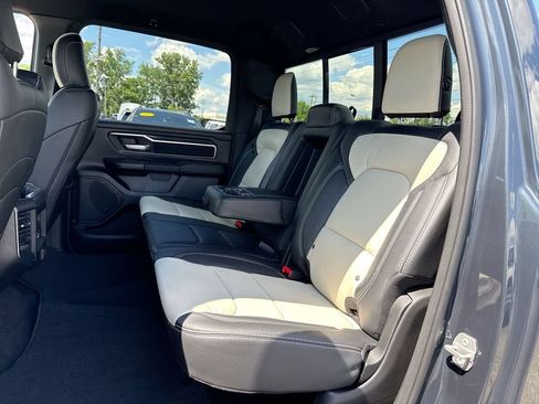 Used 2025 RAM 1500 Big Horn AWD/4WD image 23