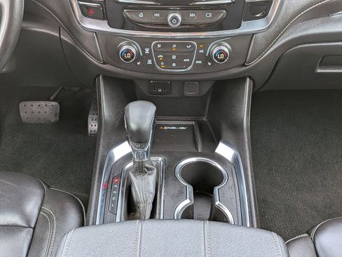 Used 2023 Chevrolet Traverse LT AWD/4WD image 19