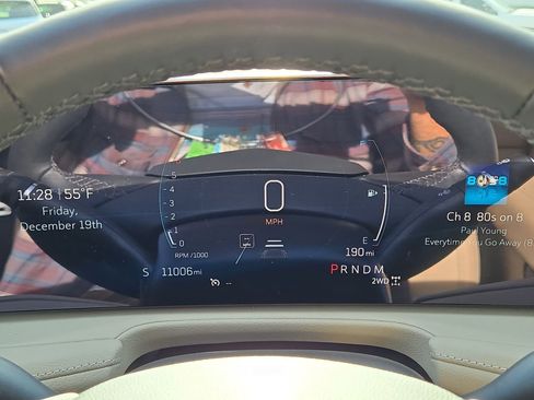 Used 2025 Cadillac XT4 Premium Luxury w/ Technology Package image 20