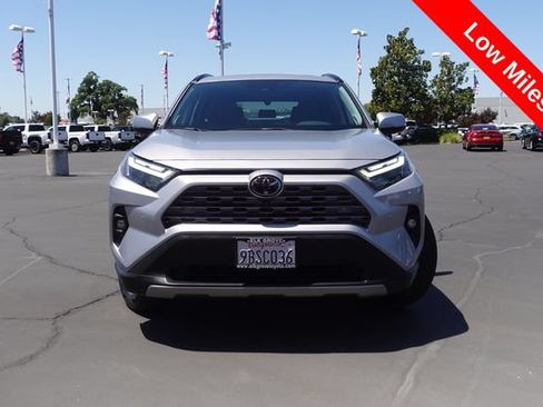 Certified 2022 Toyota RAV4 Limited FWD image 3