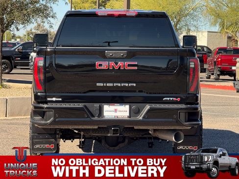 Used 2024 GMC Sierra 2500 AT4 image 6