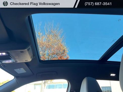 New 2026 Volkswagen Tiguan SE R-Line image 18