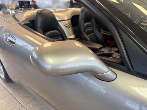 Used 1998 Chevrolet Corvette Convertible w/ Memory Pkg image 16