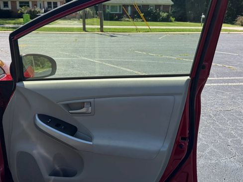 Used 2014 Toyota Prius Three FWD image 20