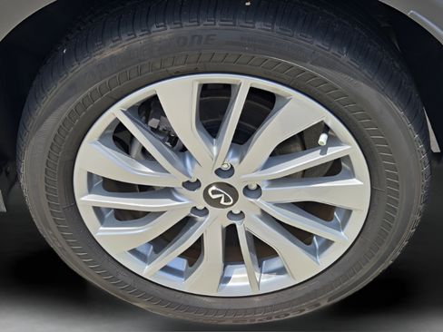 Used 2023 INFINITI QX50 Luxe FWD image 22