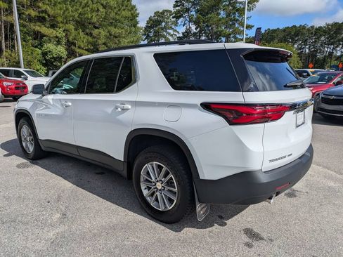 Used 2023 Chevrolet Traverse LT AWD/4WD image 6