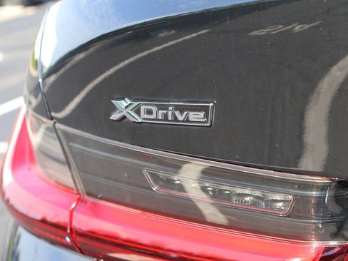 Used 2023 BMW 330i xDrive Sedan w/ Premium Package AWD/4WD image 35