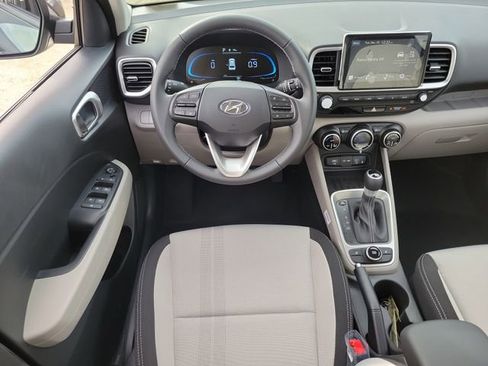 New 2026 Hyundai Venue SEL image 7